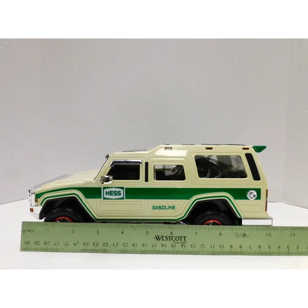 Hess Sport Utility Vehicle and Motorcycles SUV Toy Set Green White Chrome DW742